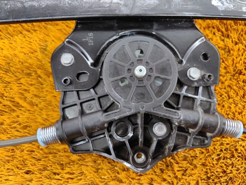 Стеклоподъемник