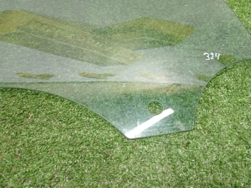 Стекло двери Audi A4 2008 8K9845206E B8, заднее правое