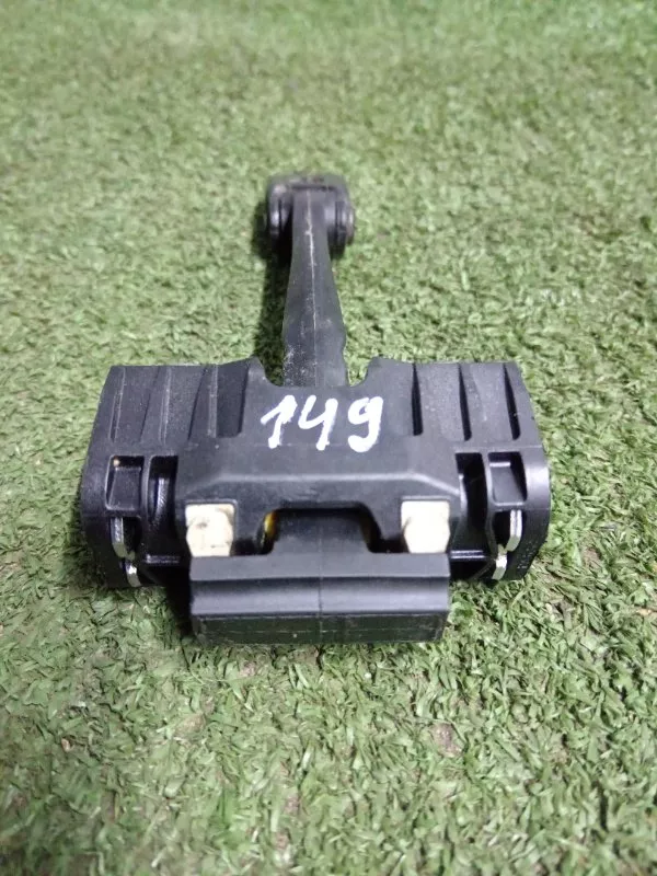 Ограничитель двери BMW 1-Series 2008 51217176809 E87, передний левый