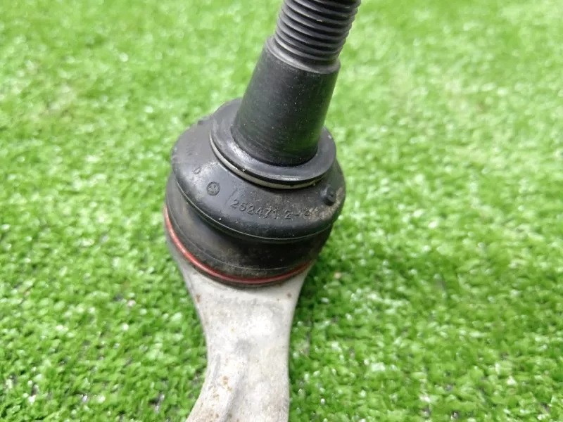 Рулевой наконечник