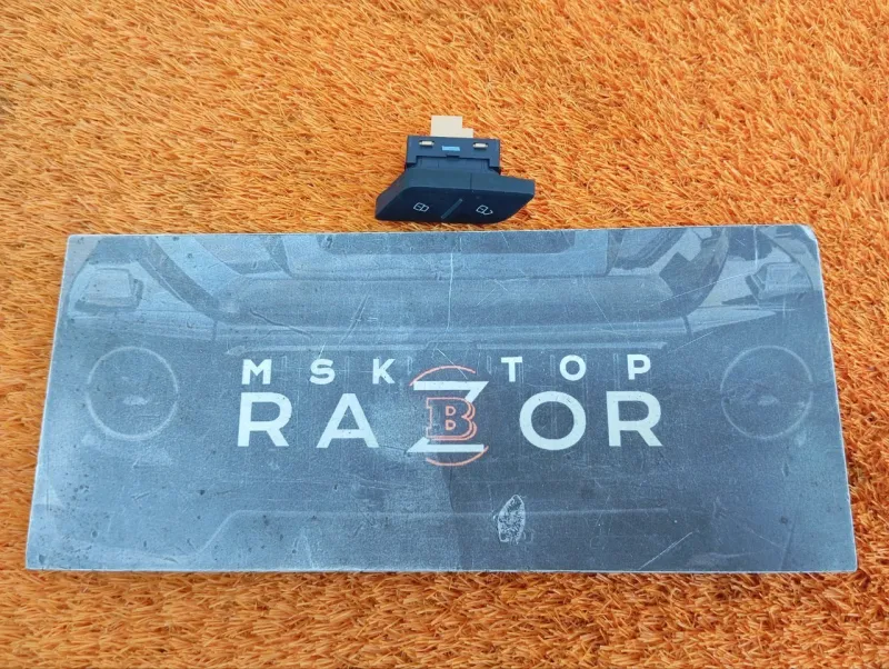 Кнопка центрального замка