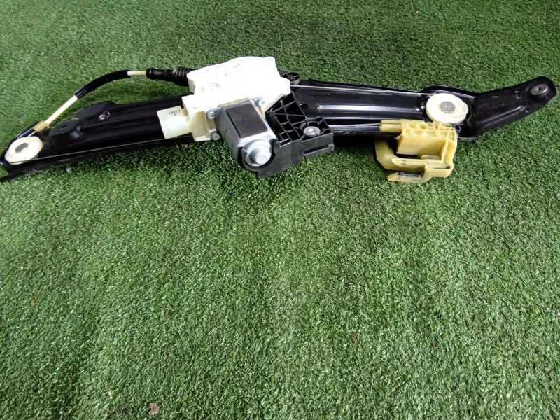 Стеклоподъемник BMW 5-Series 2011 51357182614 F10, задний правый