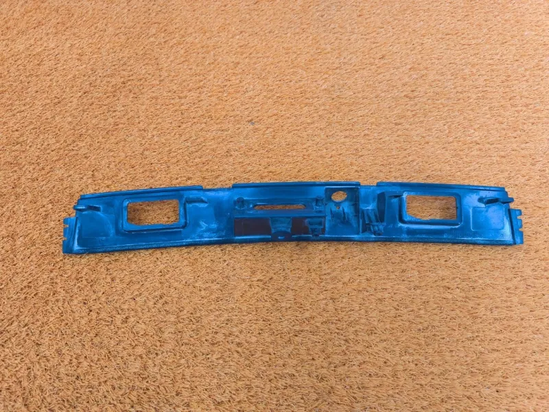 Накладка крышки багажника