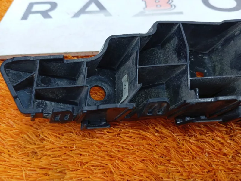 Кронштейн бампера