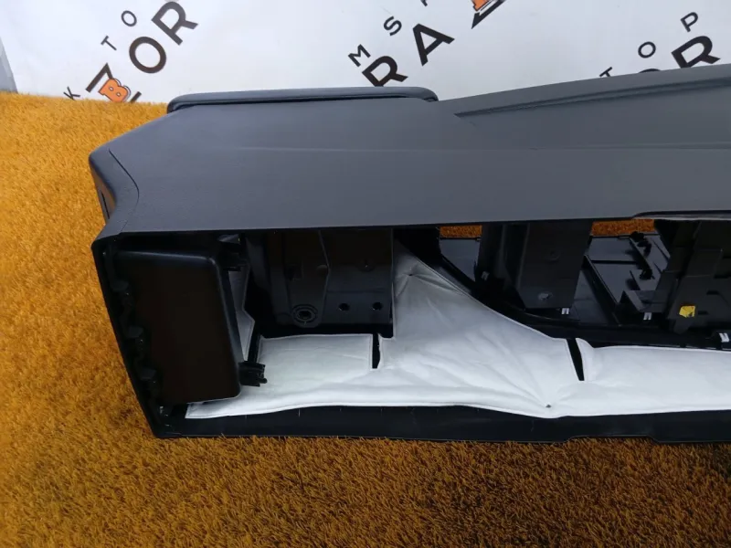 Консоль центральная