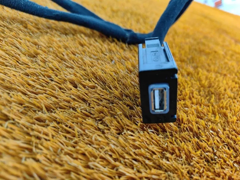 Разъем USB