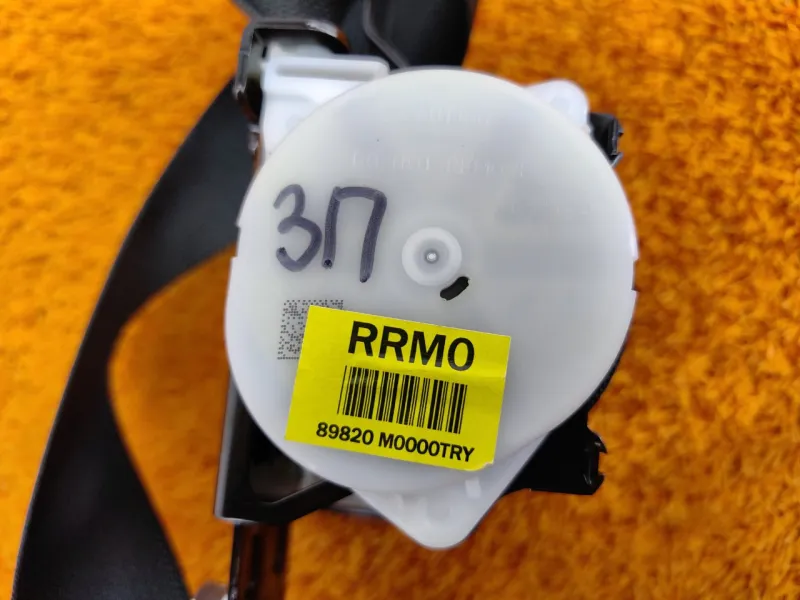 Ремень безопасности