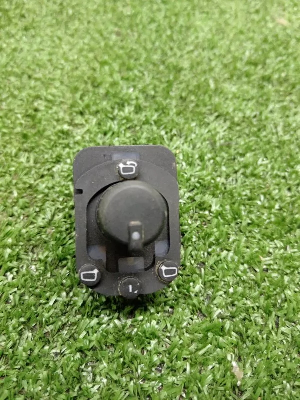 Джойстик регулировки зеркал