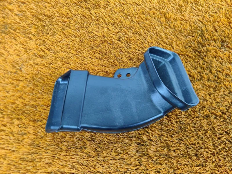 Воздуховод отопителя