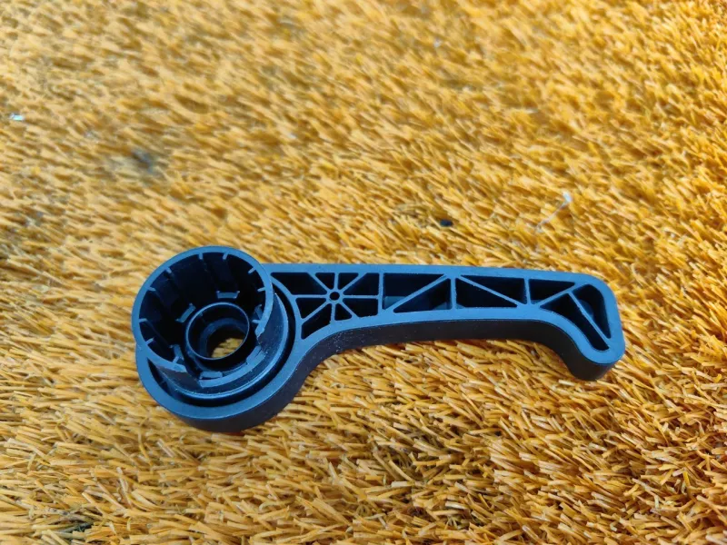 Ручка открывания капота