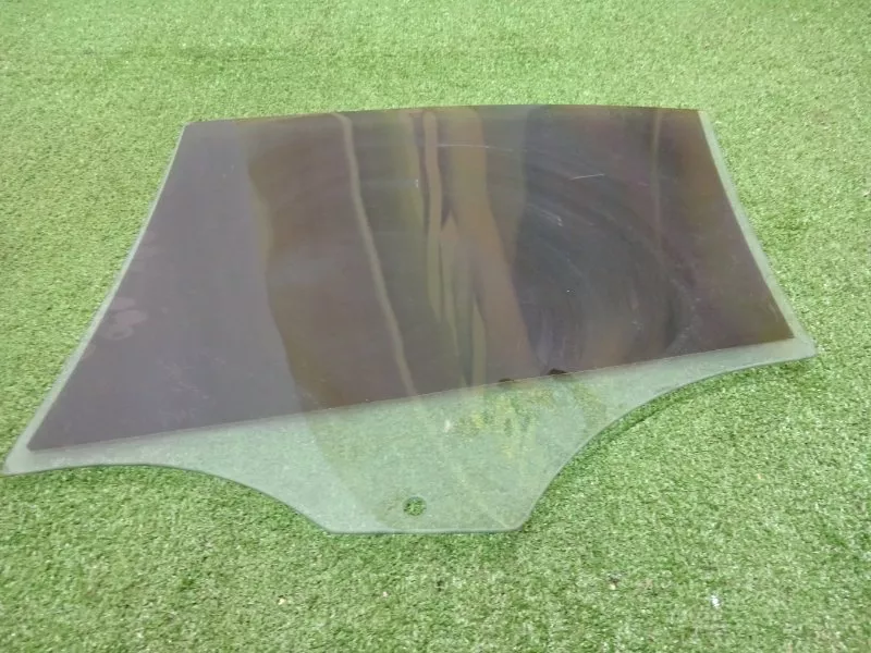 Стекло двери BMW 3-Series 2007 51347119978 E90, заднее правое