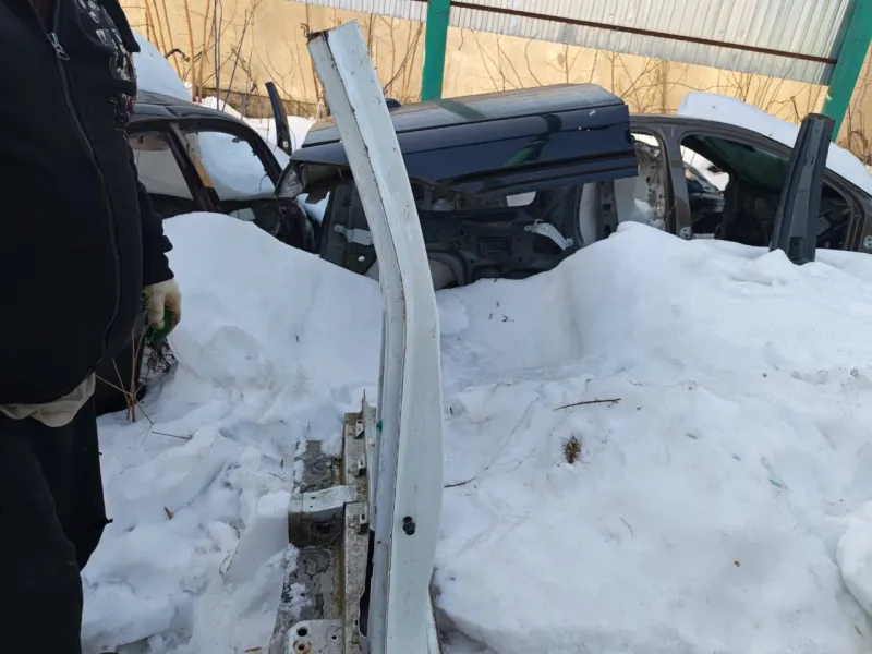 Порог с центральной стойкой