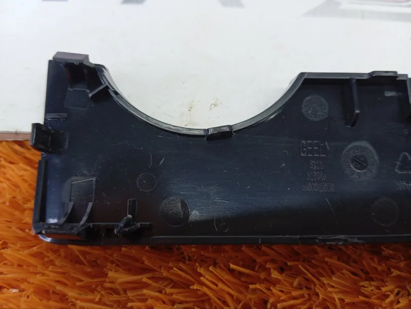 Накладка центральной консоли