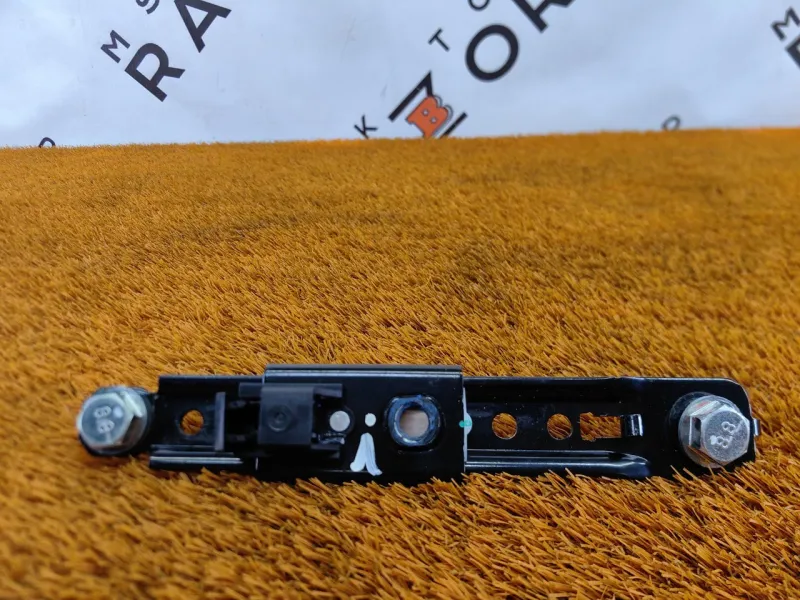 Механизм регулировки ремня безопасности