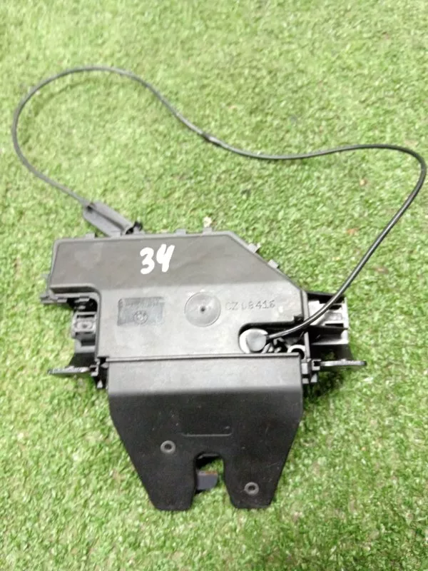 Замок багажника