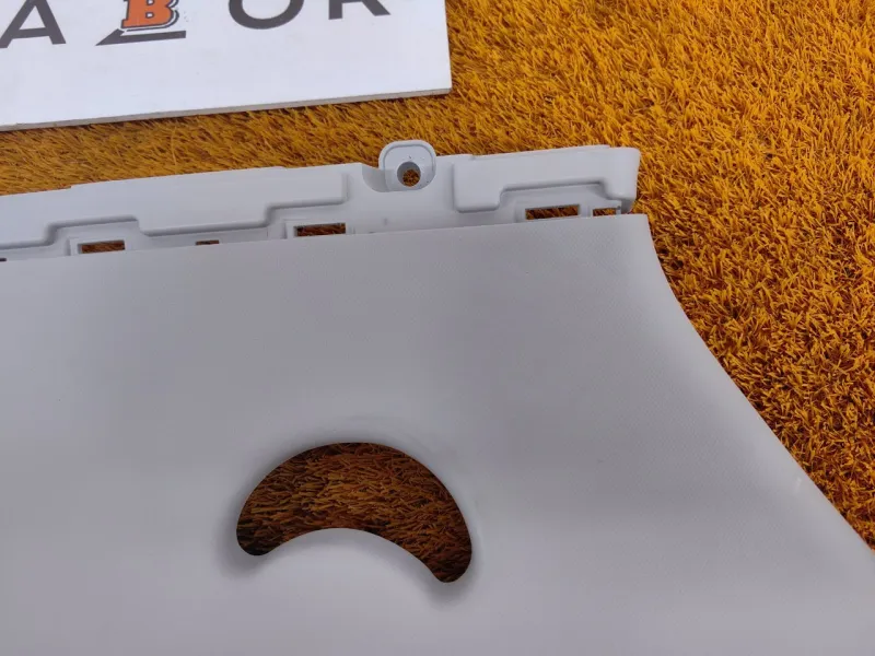 Накладка на стойку кузова