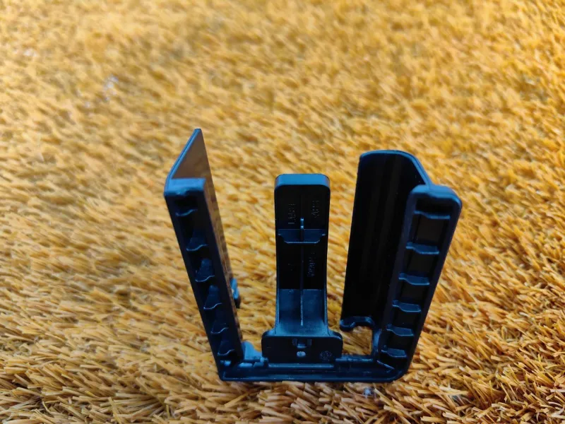 Заглушка полозьев сиденья