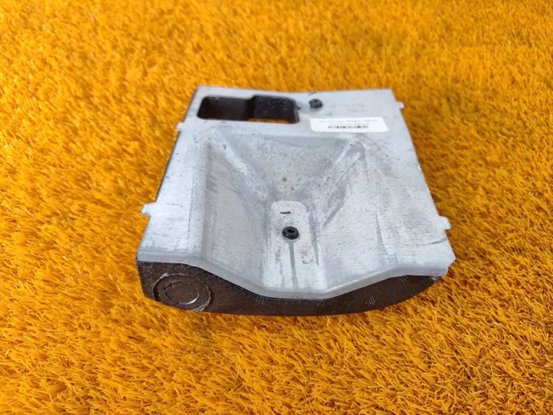 Кожух рулевой колонки