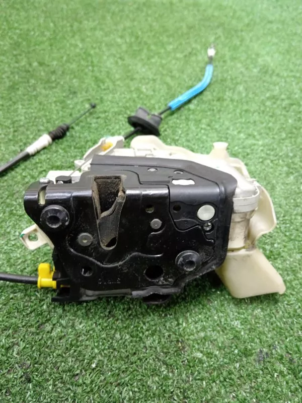 Замок двери