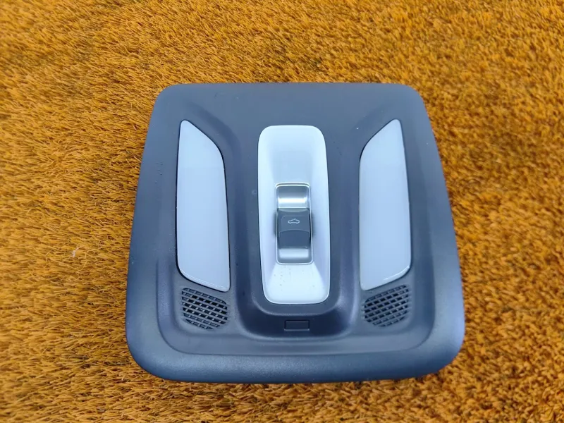 Плафон салона