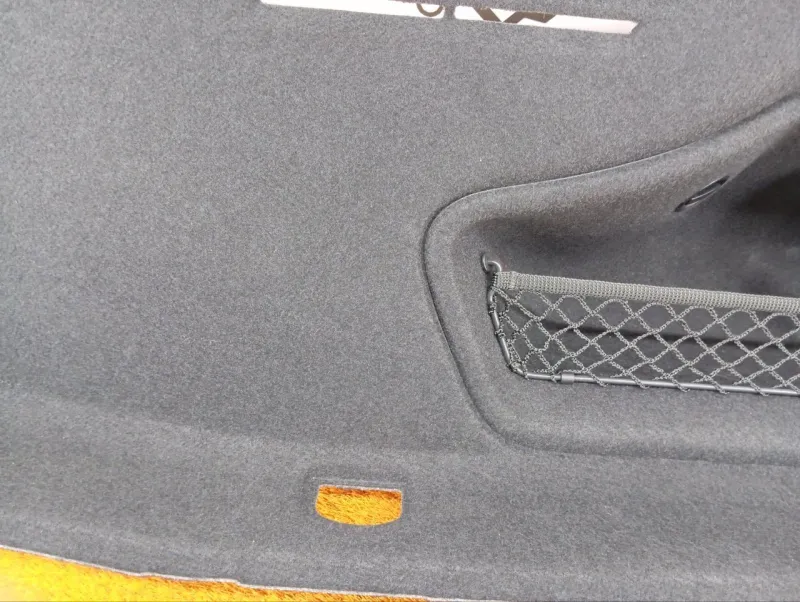 Обшивка багажника