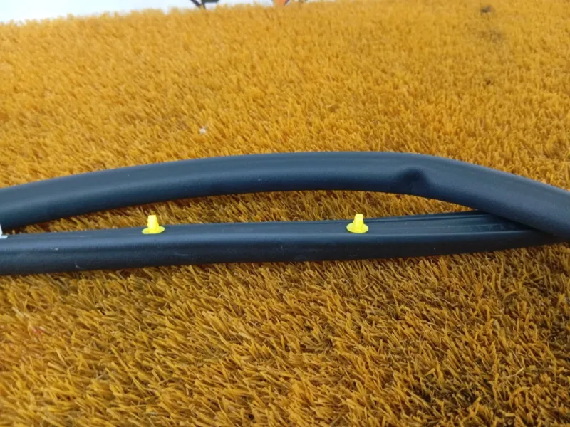 Уплотнитель двери