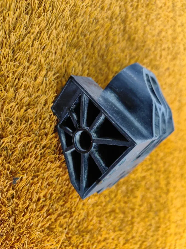 Крепление радиатора