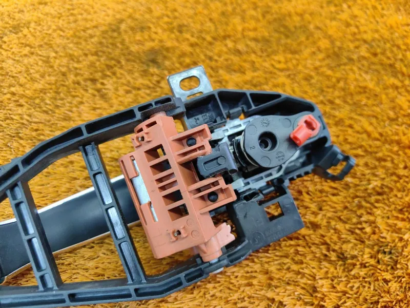 Ручка двери внешняя