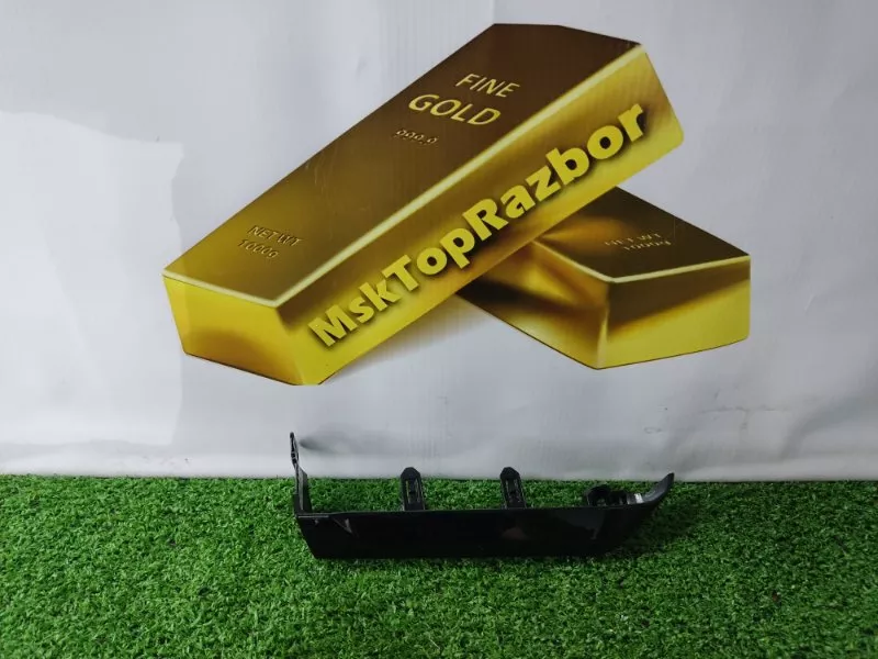 Накладка на торпедо