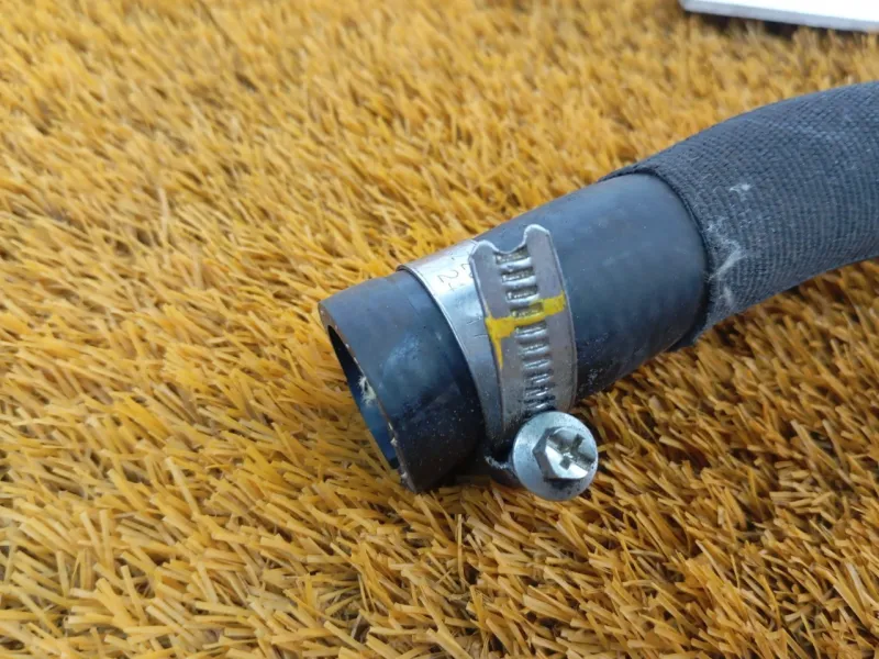 Патрубок радиатора