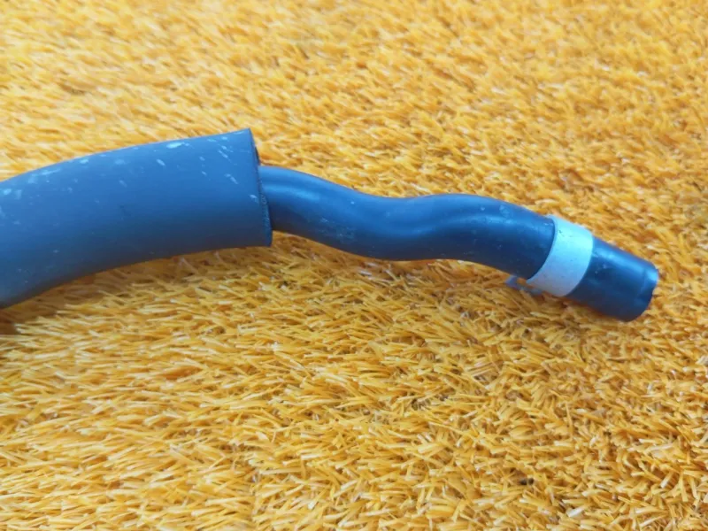 Патрубок воздушного фильтра