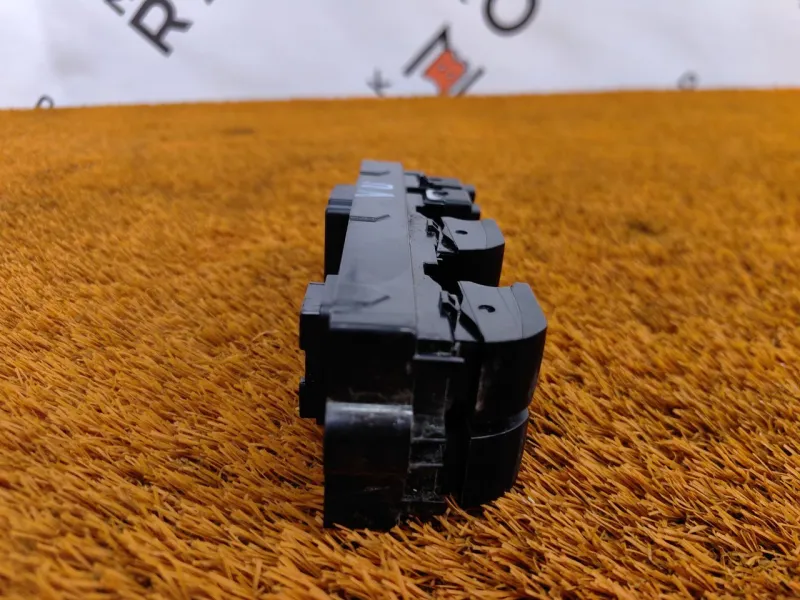 Блок стеклоподъемников