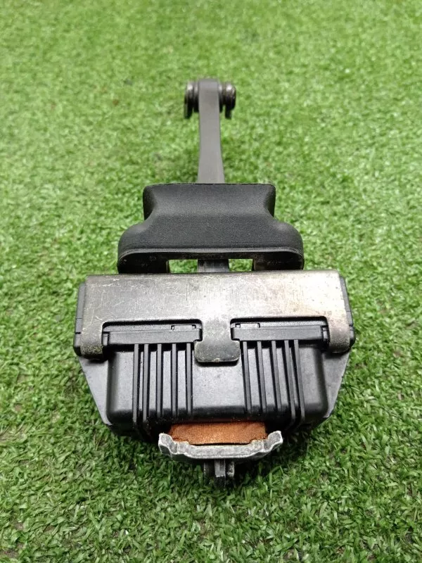 Ограничитель двери