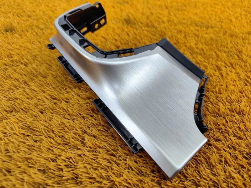 Накладка на торпедо