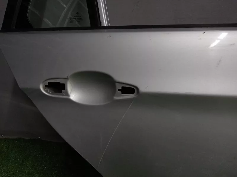 Дверь BMW 3-Series 2007 41007203676 E91, задняя правая