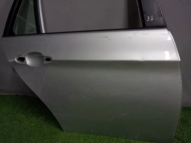 Дверь BMW 3-Series 2007 41007203676 E91, задняя правая