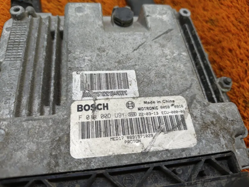 Блок управления двигателем