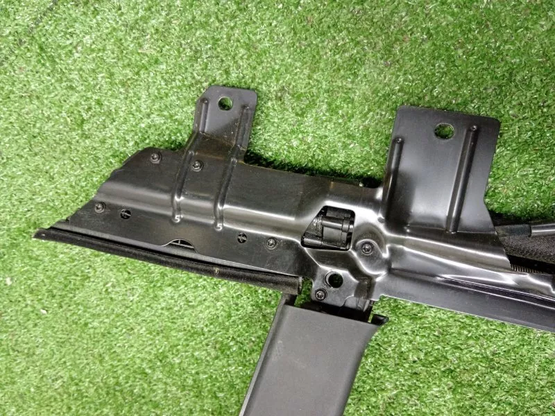 Шторка окна