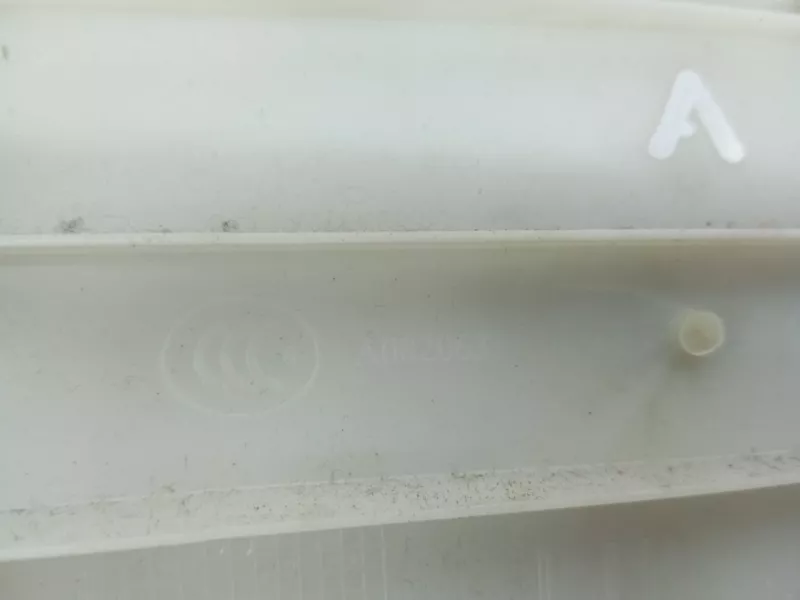 Обшивка центральной стойки