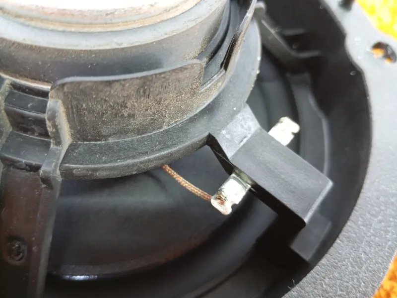 Динамик двери