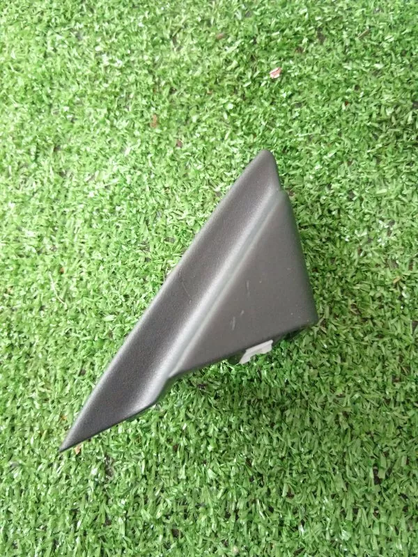 Накладка крепления зеркала