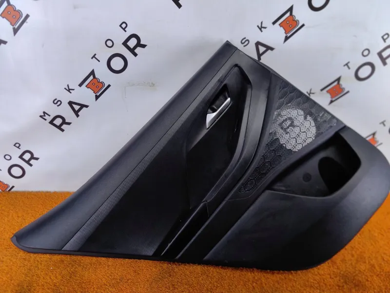 Обшивка двери