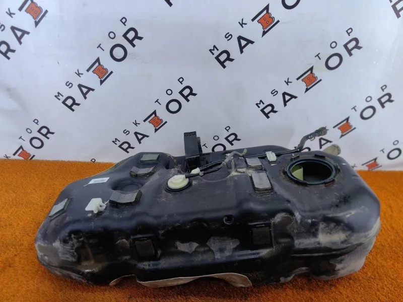 Бак топливный