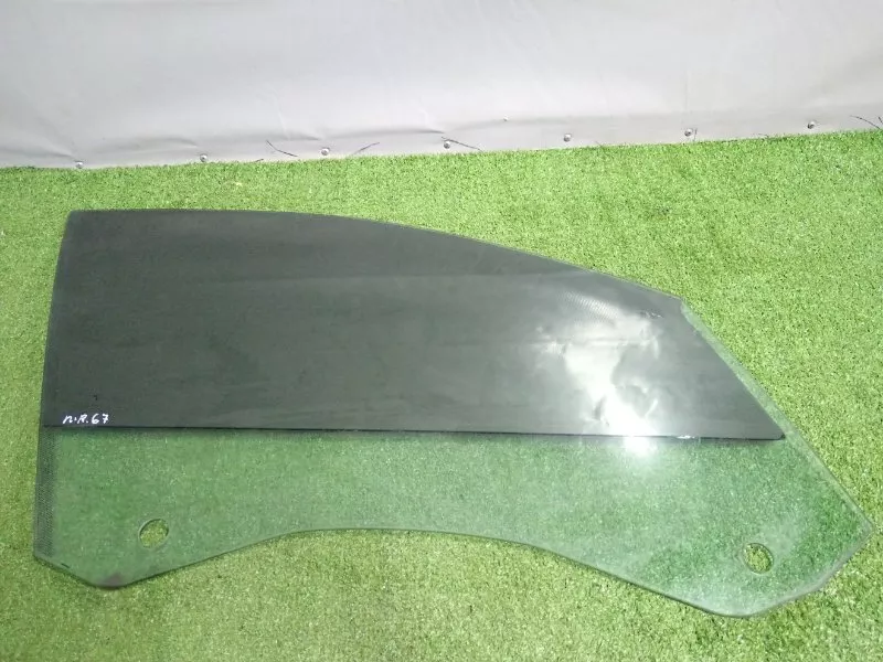 Стекло двери BMW 5-Series 2010 51337197910 F07, переднее правое