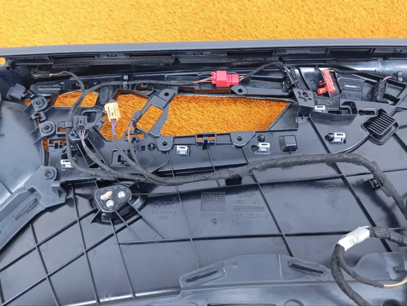 Обшивка двери