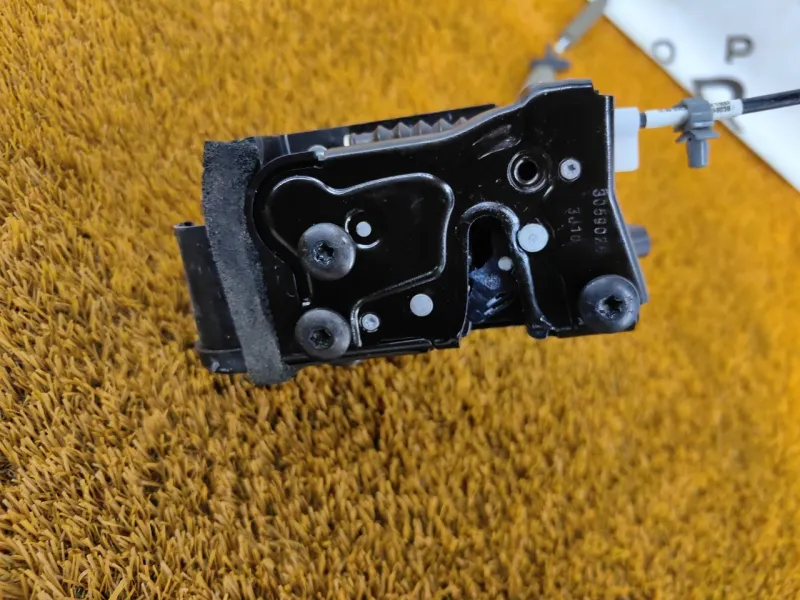 Замок двери