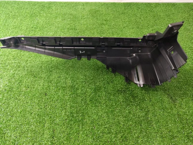 Накладка крышки багажника