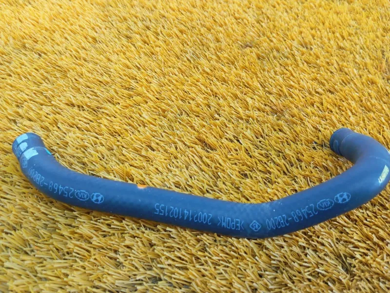 Патрубок радиатора