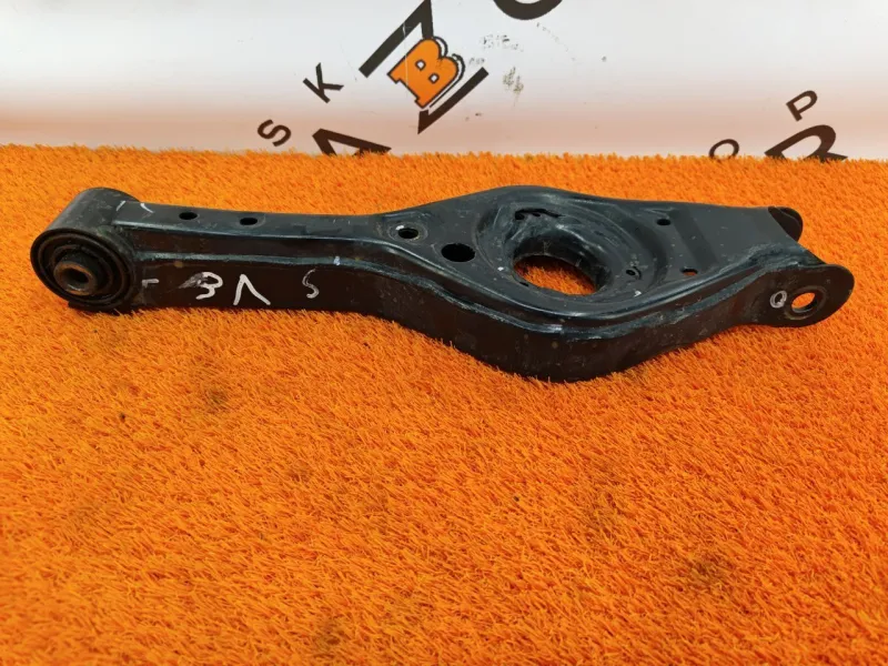 Рычаг подвески