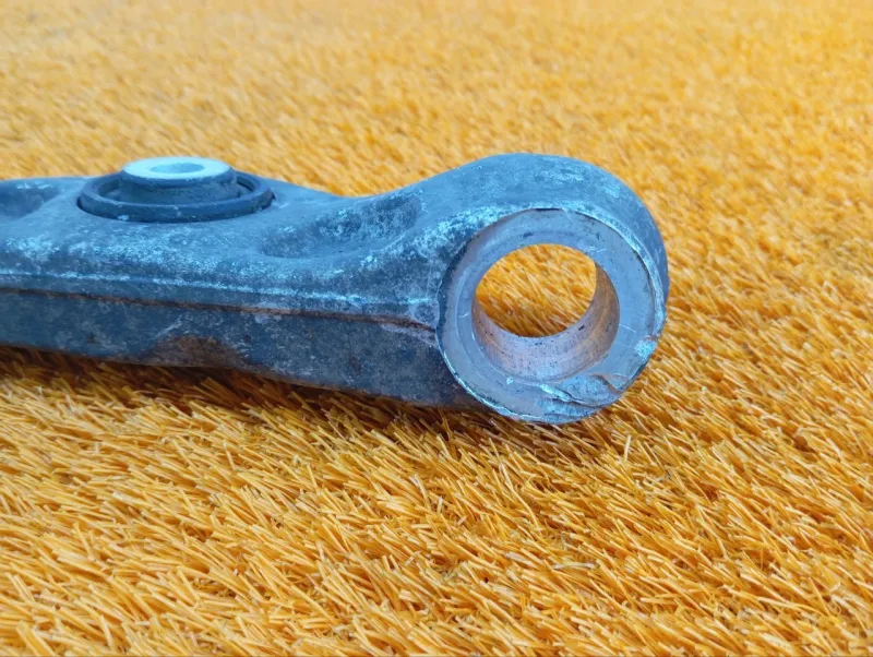 Рычаг подвески